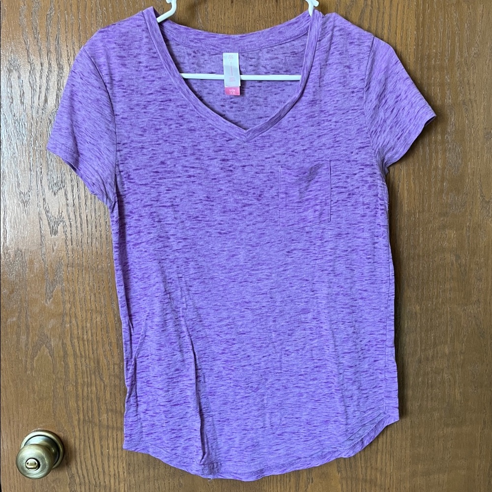 No Boundaries Heathered Purple V-Neck Tee
